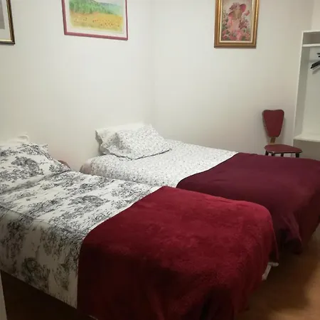Falco Bianco Guest house *